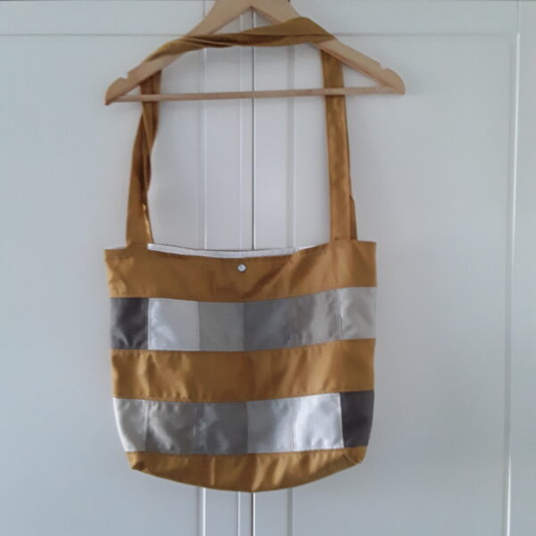 Tas oker 2